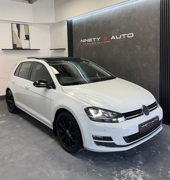 VOLKSWAGEN GOLF 7